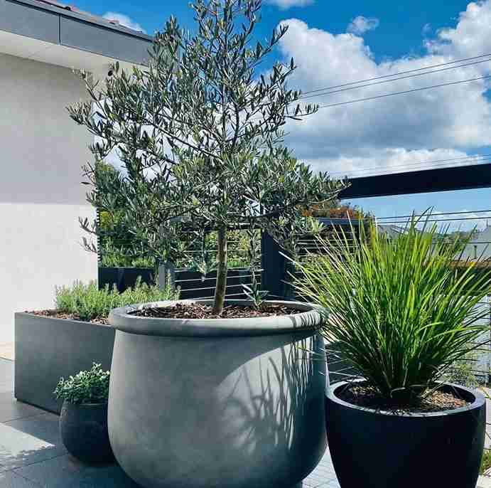 27 Apartment Balcony Ideas to Transform Your Outdoor Space 15 27 Apartment Balcony Ideas to Transform Your Outdoor Space 14