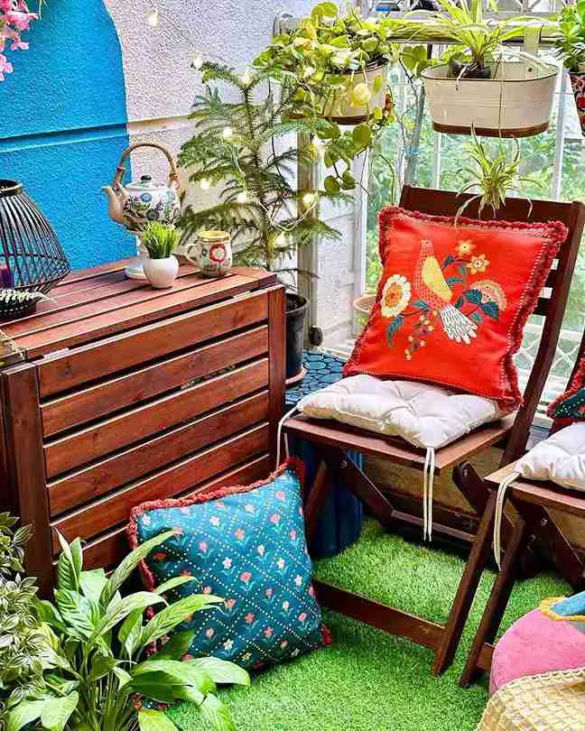 17 Spring Porch Ideas to Elevate Your Outdoor Space 8