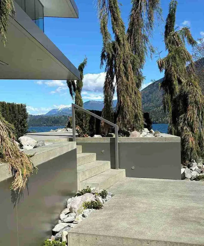 17 Creative DIY Concrete Patio Ideas to Transform Your Outdoor Space 5