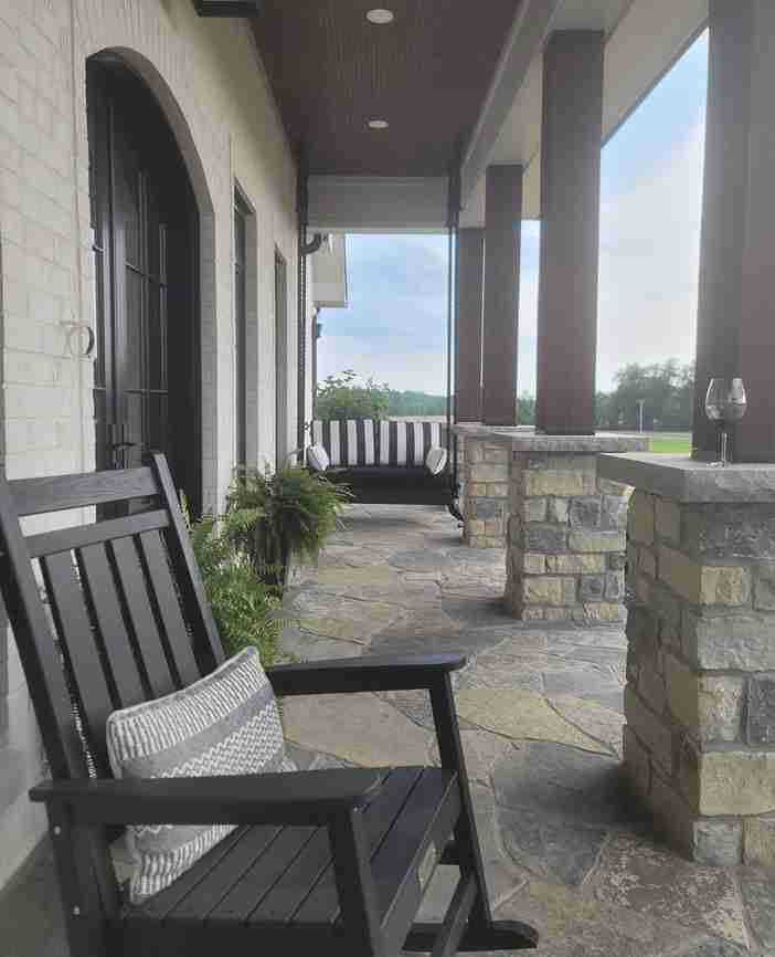 17 Spring Porch Ideas to Elevate Your Outdoor Space 12