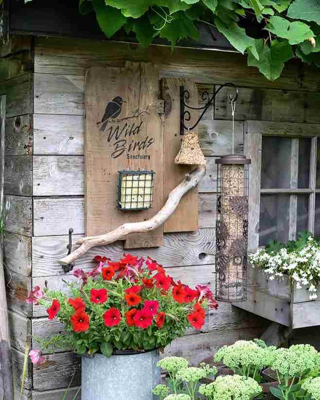 13 DIY Bird Feeder Station Ideas to Transform Your Backyard 13