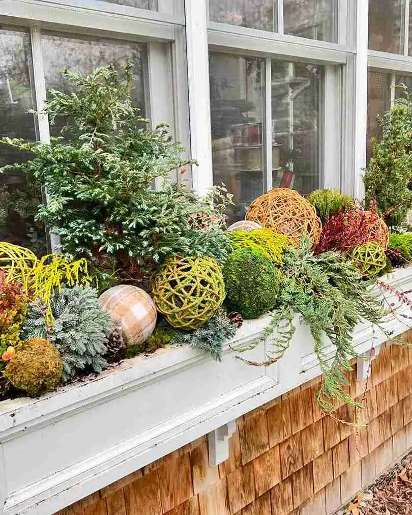 31 DIY Window Plant Shelf Ideas to Transform Your Space 24 31 DIY Window Plant Shelf Ideas to Transform Your Space 23