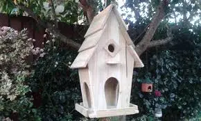 13 DIY Bird Feeder Station Ideas to Transform Your Backyard 7